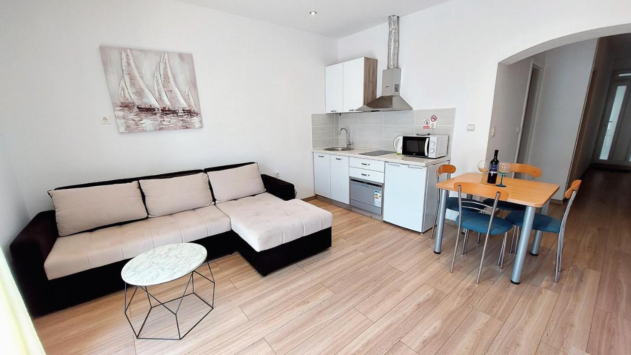 Apartman Anita イェセニツェ エクステリア 写真